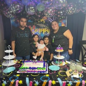 Meet your Posher, Crystal